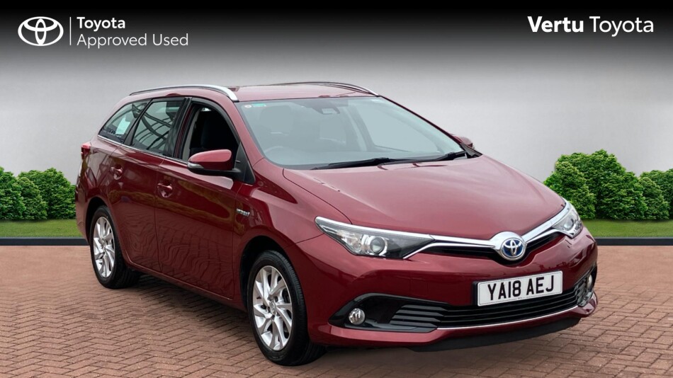 Toyota Auris 1.8 Hybrid Icon Tech TSS 5dr CVT Hybrid Estate